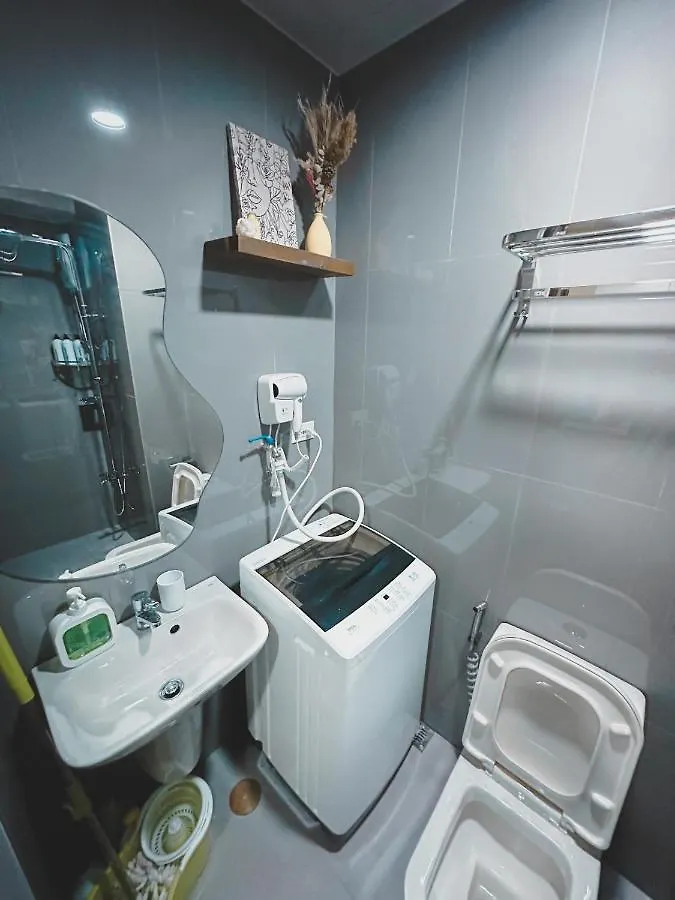 Apartment Condo In Air Residences Makati Wifi Netflix Disney, Pool & Mall Manila Philippines