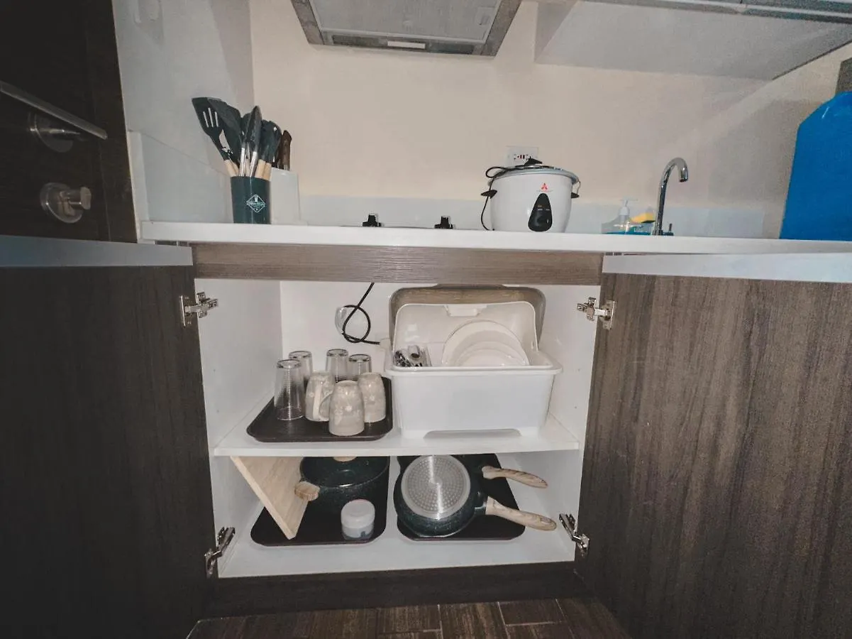 Apartment Condo In Air Residences Makati Wifi Netflix Disney, Pool & Mall Manila 0*,  Philippines